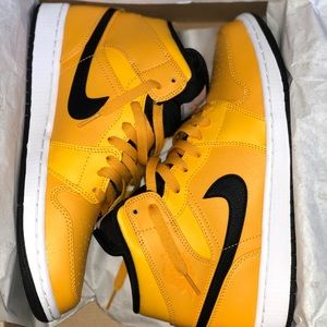 Jordan 1 Taxis